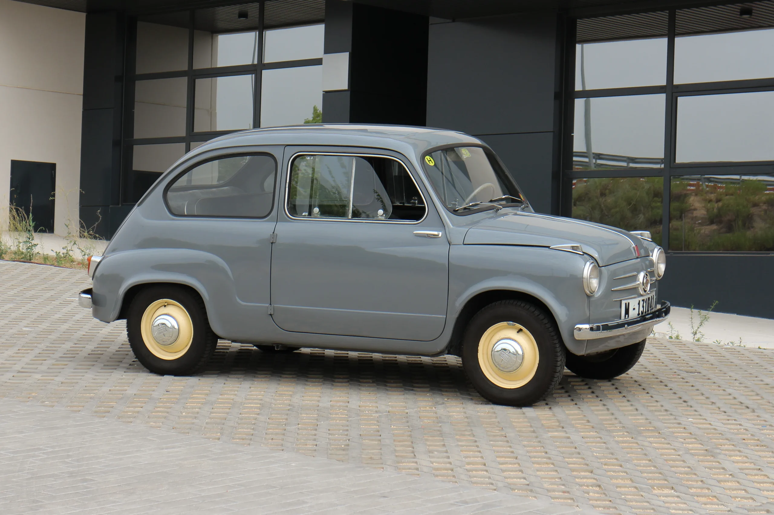 Fiat 600E | VINTAGE CARS SL