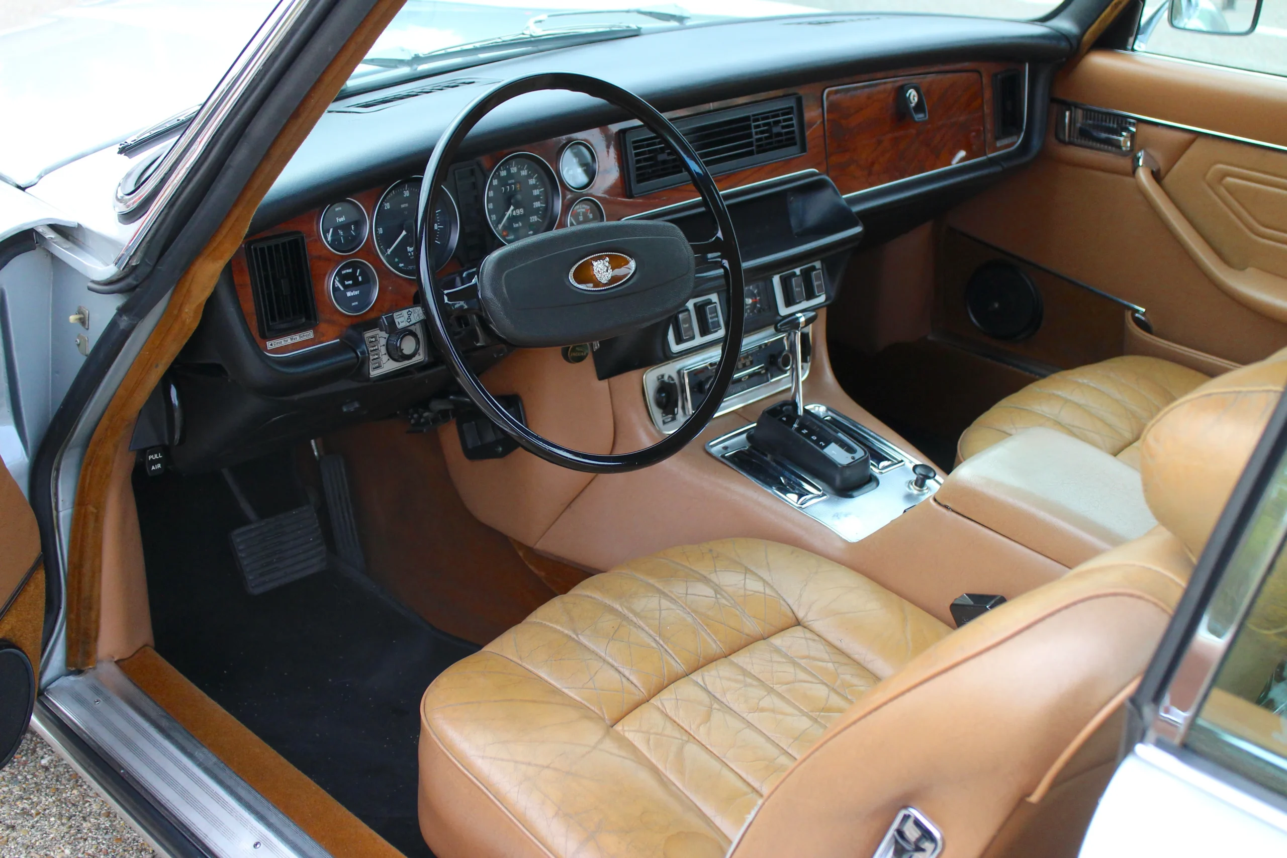 Jaguarxj6C12 | VINTAGE CARS SL