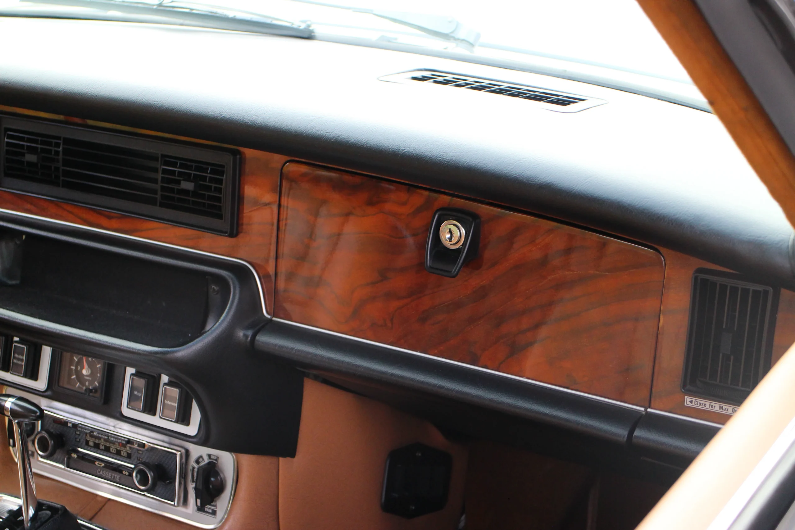 Jaguarxj6C16 | VINTAGE CARS SL